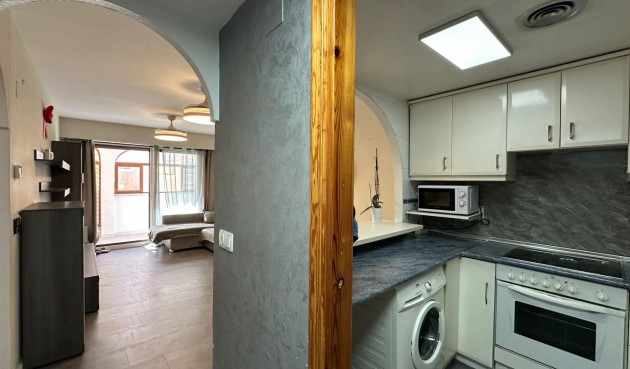 Återförsäljning - Apartment -
Torrevieja - Centro