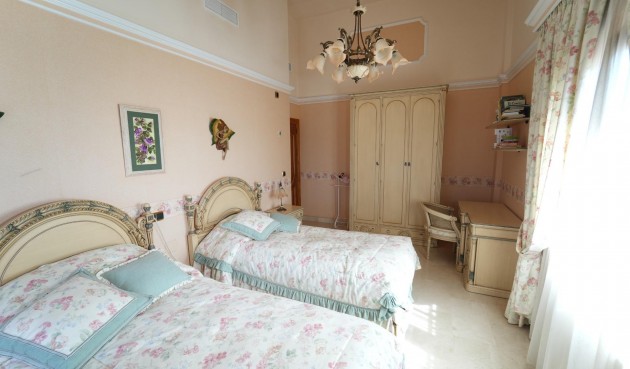 Reventa - Villa -
Orihuela Costa - Campoamor