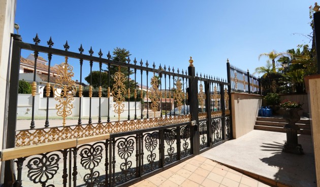 Reventa - Villa -
Orihuela Costa - Campoamor