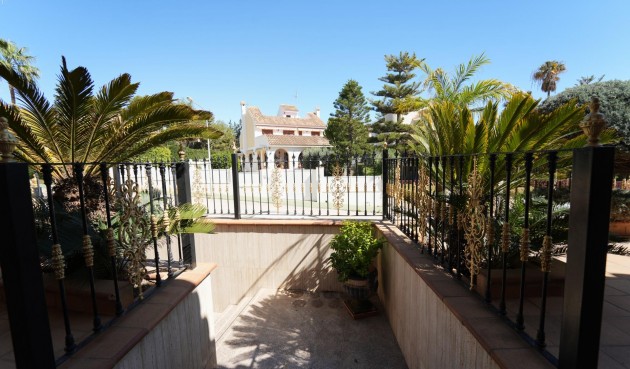 Reventa - Villa -
Orihuela Costa - Campoamor