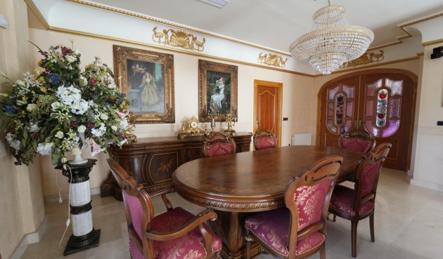 Reventa - Villa -
Orihuela Costa - Campoamor