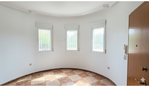 Reventa - Villa -
Los Altos - Costa Blanca