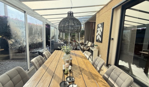 Brukt - Villa -
La Zenia - Costa Blanca