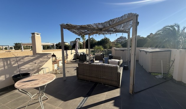 Brukt - Villa -
La Zenia - Costa Blanca