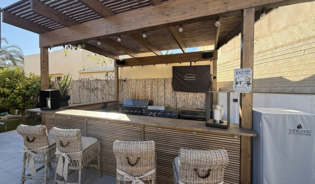 Brukt - Villa -
La Zenia - Costa Blanca