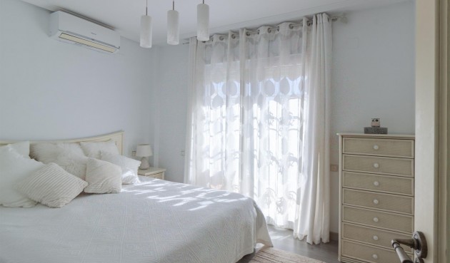 Brukt - Villa -
Orihuela Costa - Los Almendros-la Florida