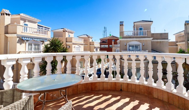 Brukt - Villa -
Orihuela Costa - Los Almendros-la Florida