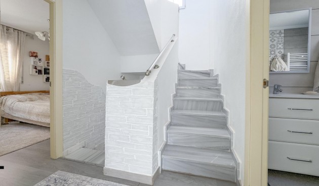 Brukt - Villa -
Orihuela Costa - Los Almendros-la Florida