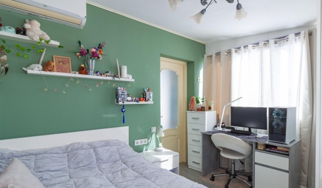 Brukt - Villa -
Orihuela Costa - Los Almendros-la Florida