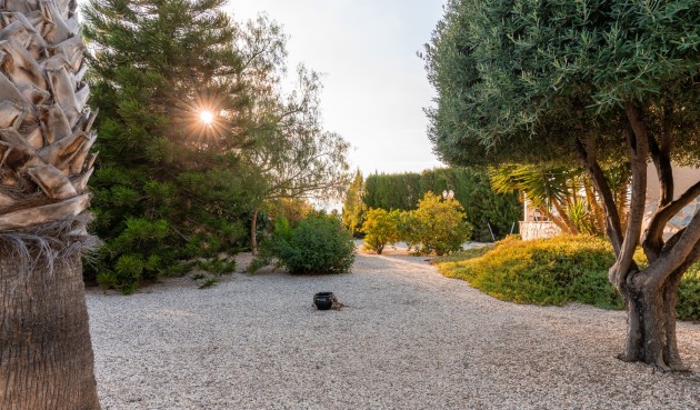 Brukt - Villa -
Busot - Costa Blanca