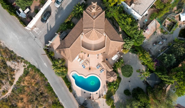 Brukt - Villa -
Busot - Costa Blanca