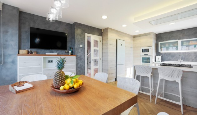 Brukt - Villa -
San Vicente del Raspeig - Inland