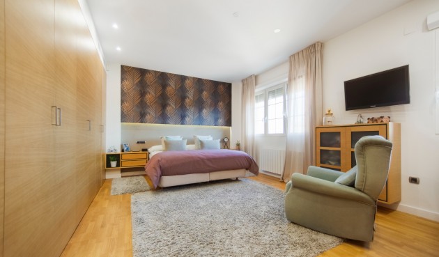 Brukt - Villa -
San Vicente del Raspeig - Inland