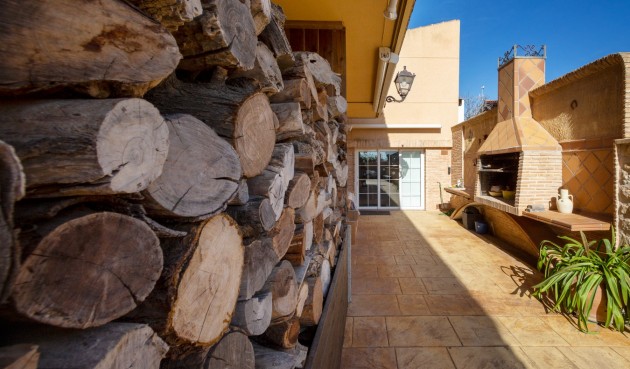 Brukt - Villa -
San Vicente del Raspeig - Inland