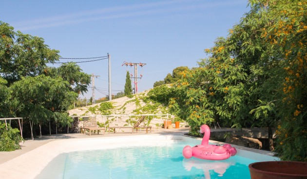 Brukt - Villa -
San Vicente del Raspeig - Inland