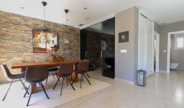 Brukt - Villa -
Torrevieja - Costa Blanca