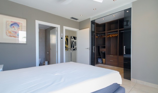 Brukt - Villa -
Torrevieja - Costa Blanca