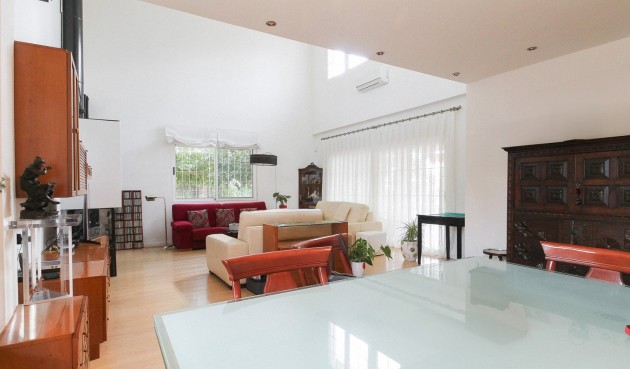 Brukt - Villa -
San Vicente del Raspeig - Inland