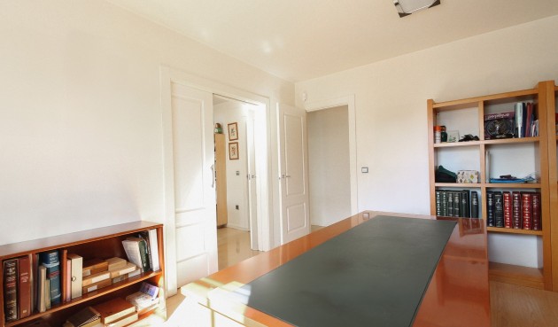 Brukt - Villa -
San Vicente del Raspeig - Inland