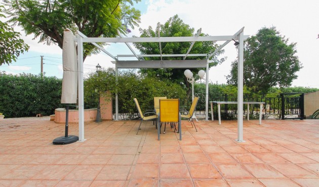 Brukt - Villa -
San Vicente del Raspeig - Inland