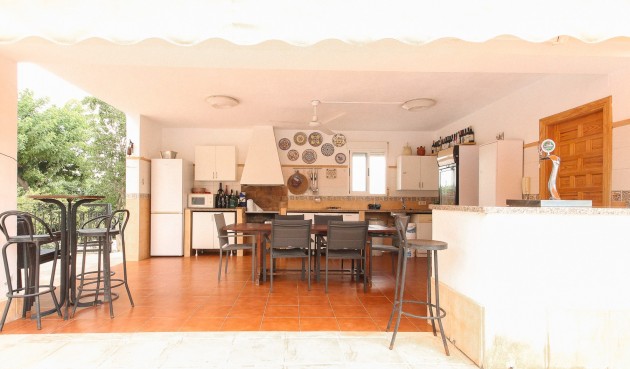 Brukt - Villa -
San Vicente del Raspeig - Inland