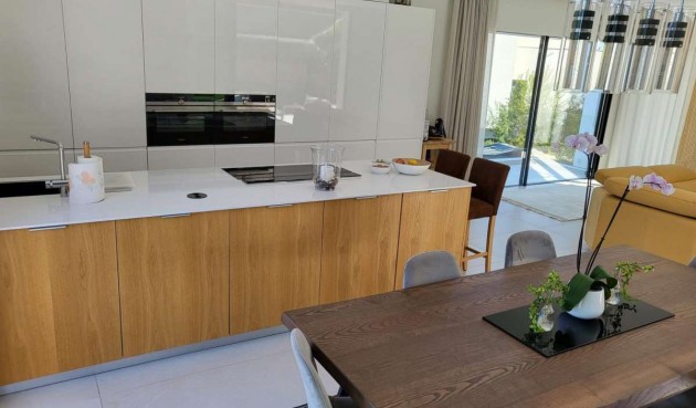 Reventa - Villa -
Las Colinas Golf - Costa Blanca