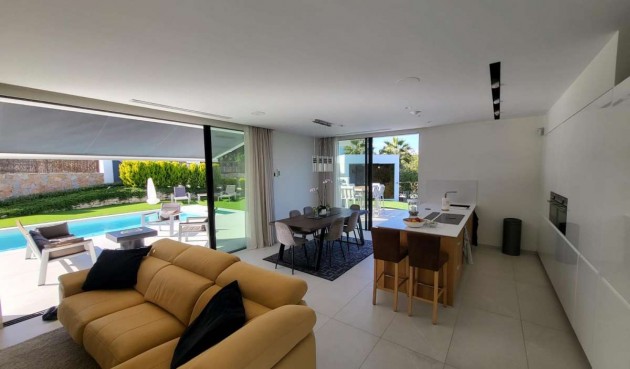 Reventa - Villa -
Las Colinas Golf - Costa Blanca