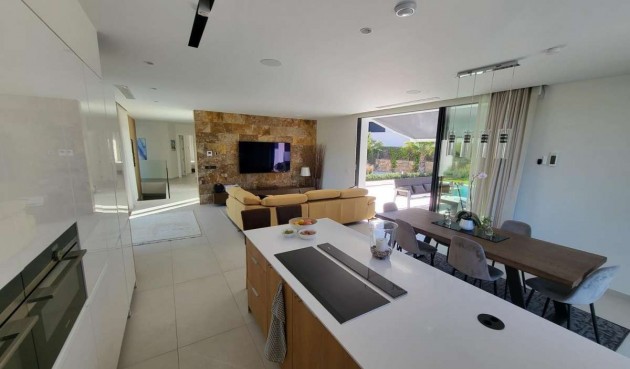 Reventa - Villa -
Las Colinas Golf - Costa Blanca