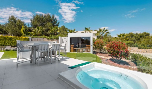 Reventa - Villa -
Las Colinas Golf - Costa Blanca