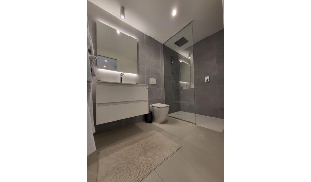 Reventa - Villa -
Las Colinas Golf - Costa Blanca