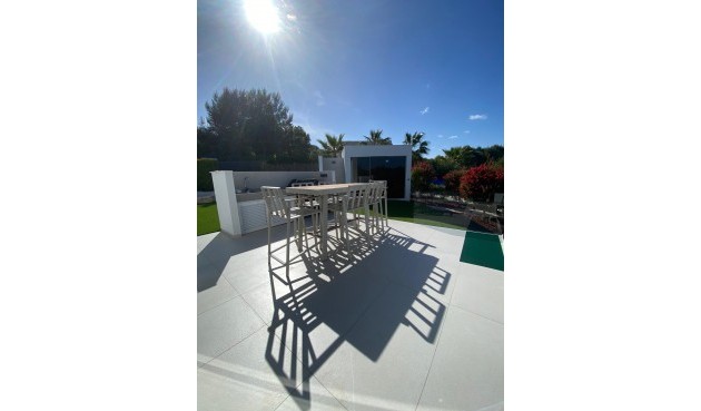 Reventa - Villa -
Las Colinas Golf - Costa Blanca