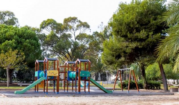 Brukt - Town House -
Orihuela Costa - Costa Blanca