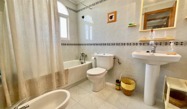 Brukt - Apartment -
Torrevieja - La Mata