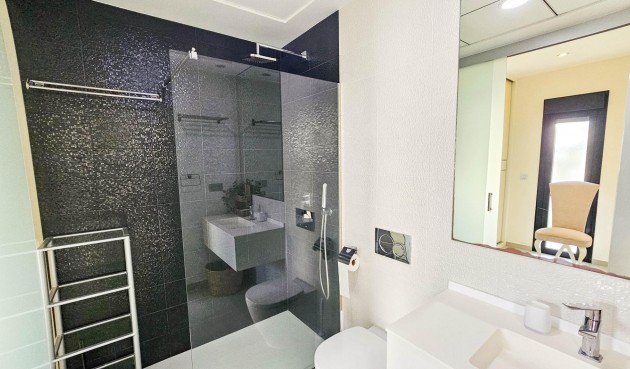 Brukt - Villa -
Rojales - Cuidad Quesada