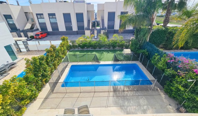 Brukt - Villa -
Rojales - Cuidad Quesada