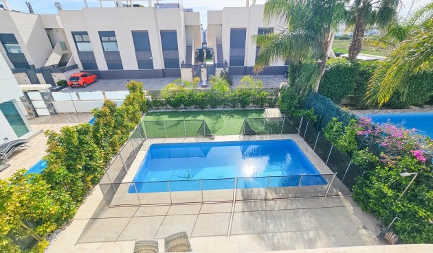 Brukt - Villa -
Rojales - Cuidad Quesada