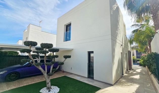 Brukt - Villa -
Rojales - Cuidad Quesada