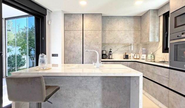 Reventa - Villa -
Orihuela Costa - Costa Blanca