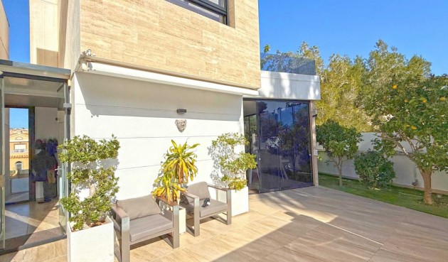 Reventa - Villa -
Orihuela Costa - Costa Blanca