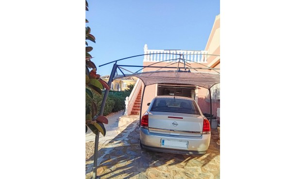 Brukt - Villa -
Torrevieja - La Siesta