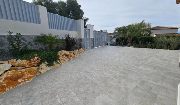 Brukt - Villa -
Jávea - Costa Blanca