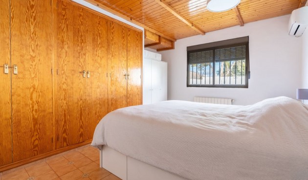 Brukt - Villa -
Hondón de las Nieves - Inland