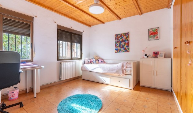 Brukt - Villa -
Hondón de las Nieves - Inland