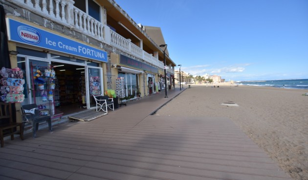 Brukt - Town House -
La Mata - Costa Blanca