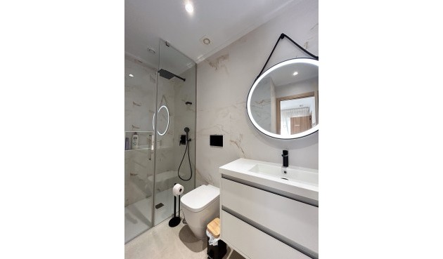 Brukt - Apartment -
El Raso - Costa Blanca