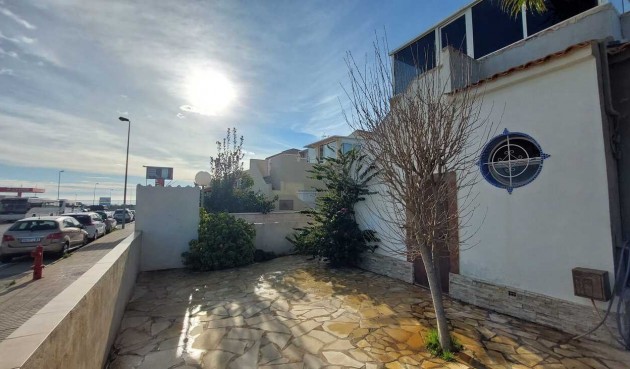 Brukt - Quad House -
Orihuela Costa - Punta Prima