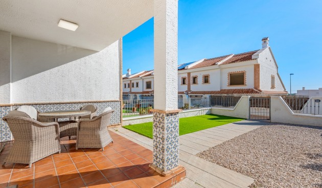 Brukt - Villa -
San Miguel de Salinas - Inland