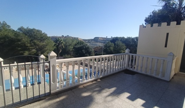 Brukt - Villa -
Canadas De San Pedro - Inland