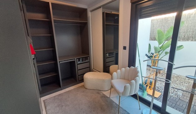 Brukt - Villa -
Cabo Roig - Costa Blanca