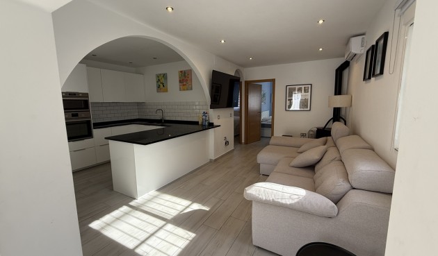 Brukt - Villa -
Villamartin - Costa Blanca